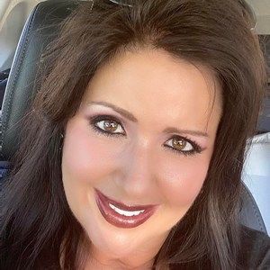 Meet your Posher, Suzanne